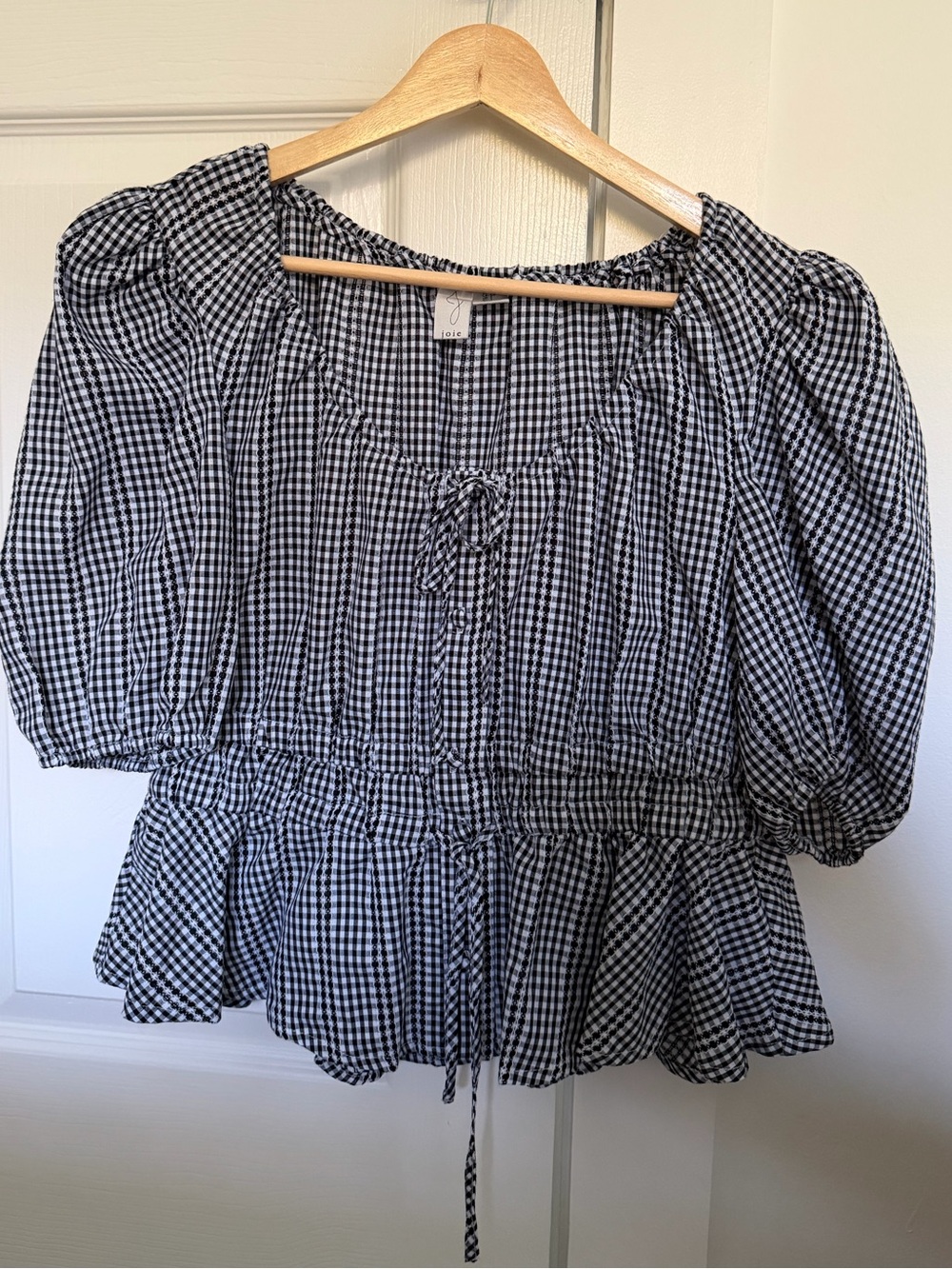 Doen-inspired Black & White Gingham Tie-Front Peasant Blouse